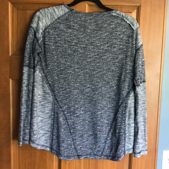 Colorblock sweater - Picture 2 of 2